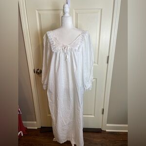 Vintage Ilse Stevens Elegant White Lace Nightgown Large